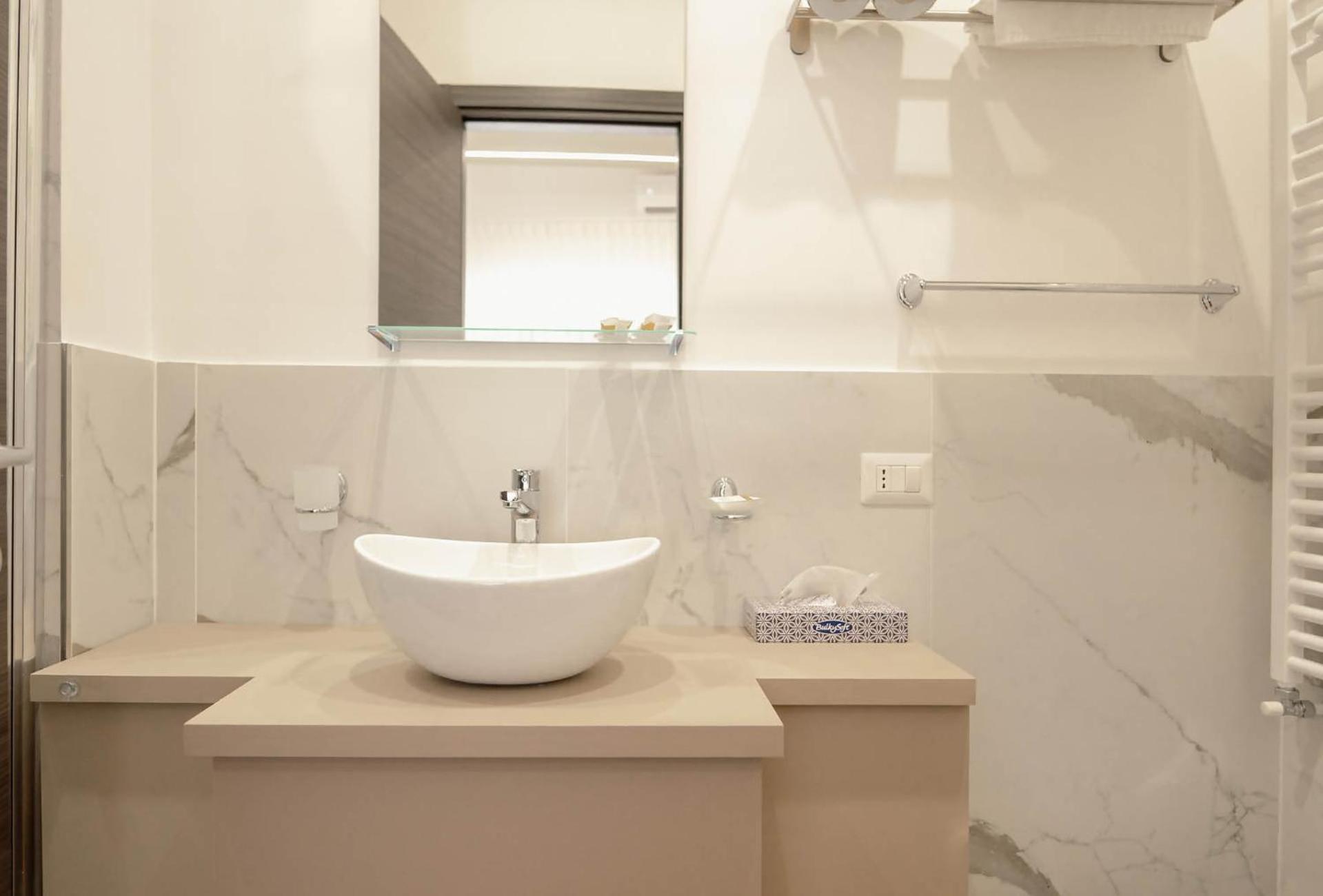 Interno 5 * Napoli
